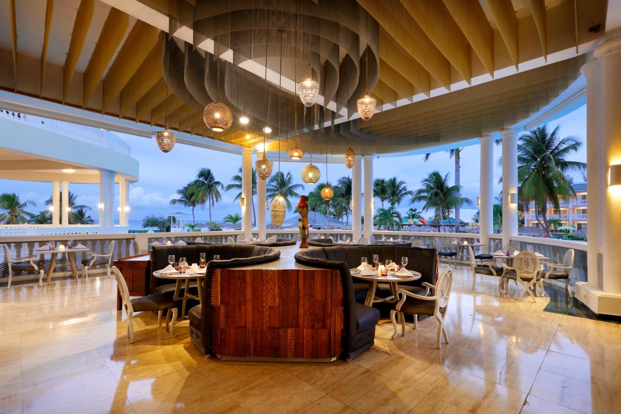 The Signature Level At Grand Palladium Lady Hamilton Resort & Spa Lucea Exterior photo