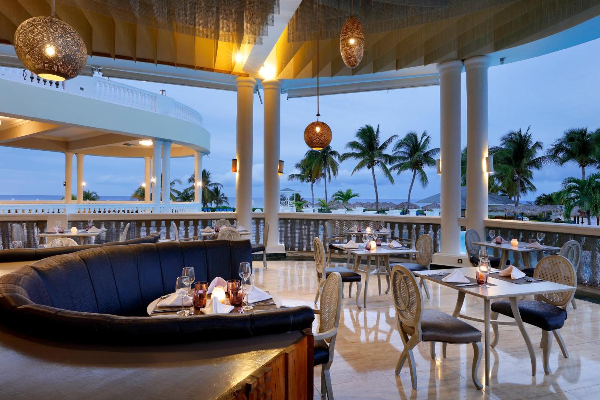 The Signature Level At Grand Palladium Lady Hamilton Resort & Spa Lucea Exterior photo