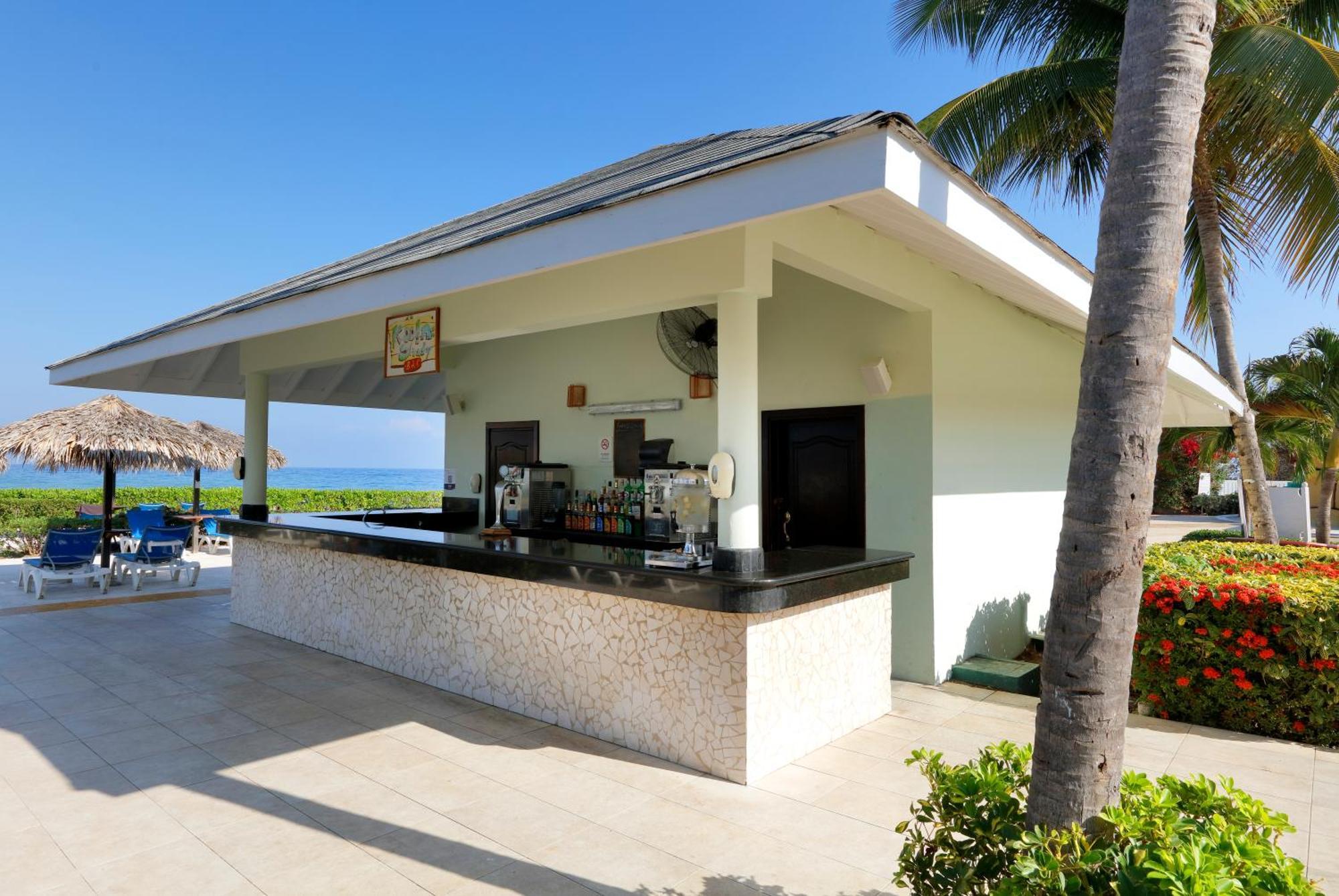 The Signature Level At Grand Palladium Lady Hamilton Resort & Spa Lucea Exterior photo