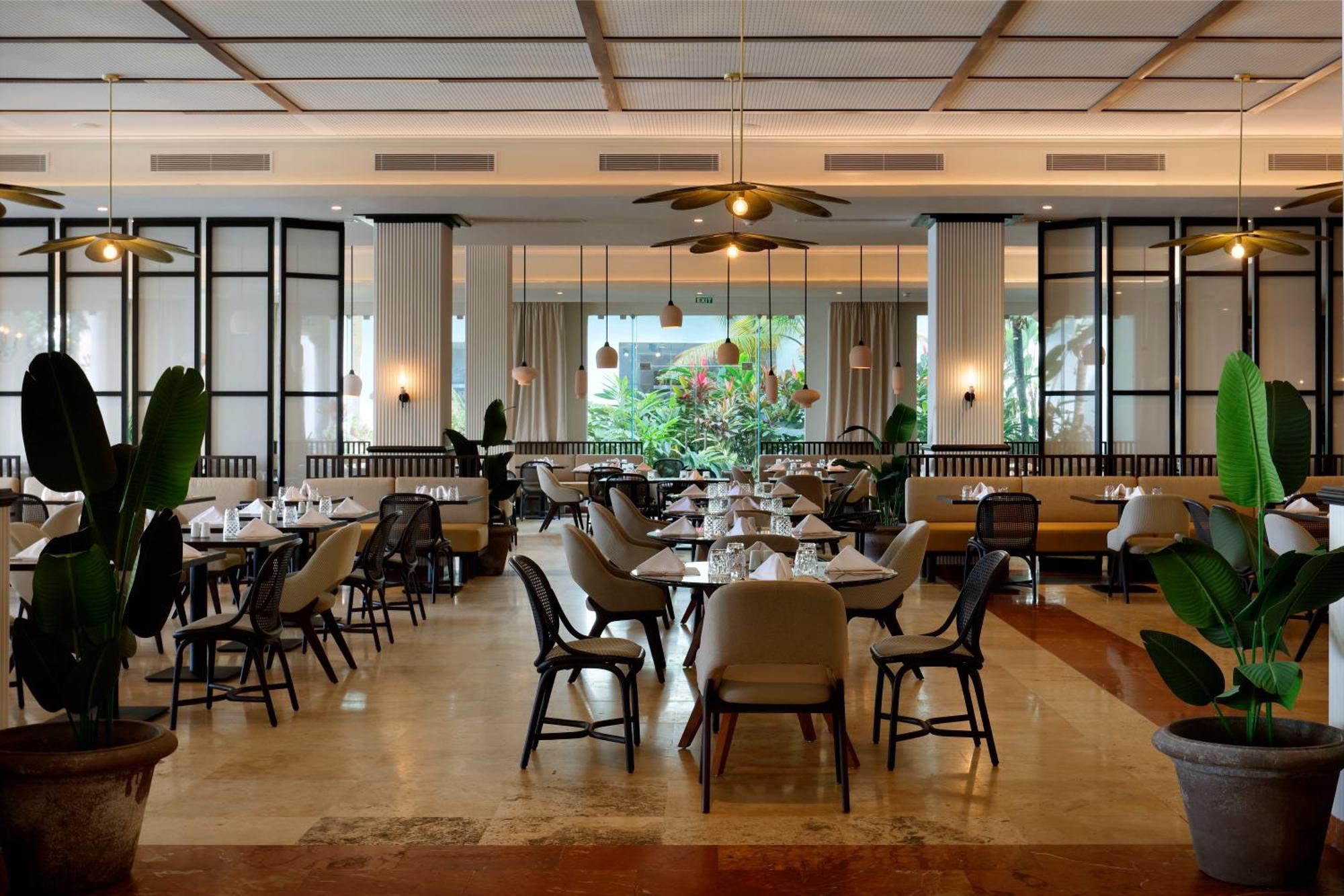 The Signature Level At Grand Palladium Lady Hamilton Resort & Spa Lucea Exterior photo