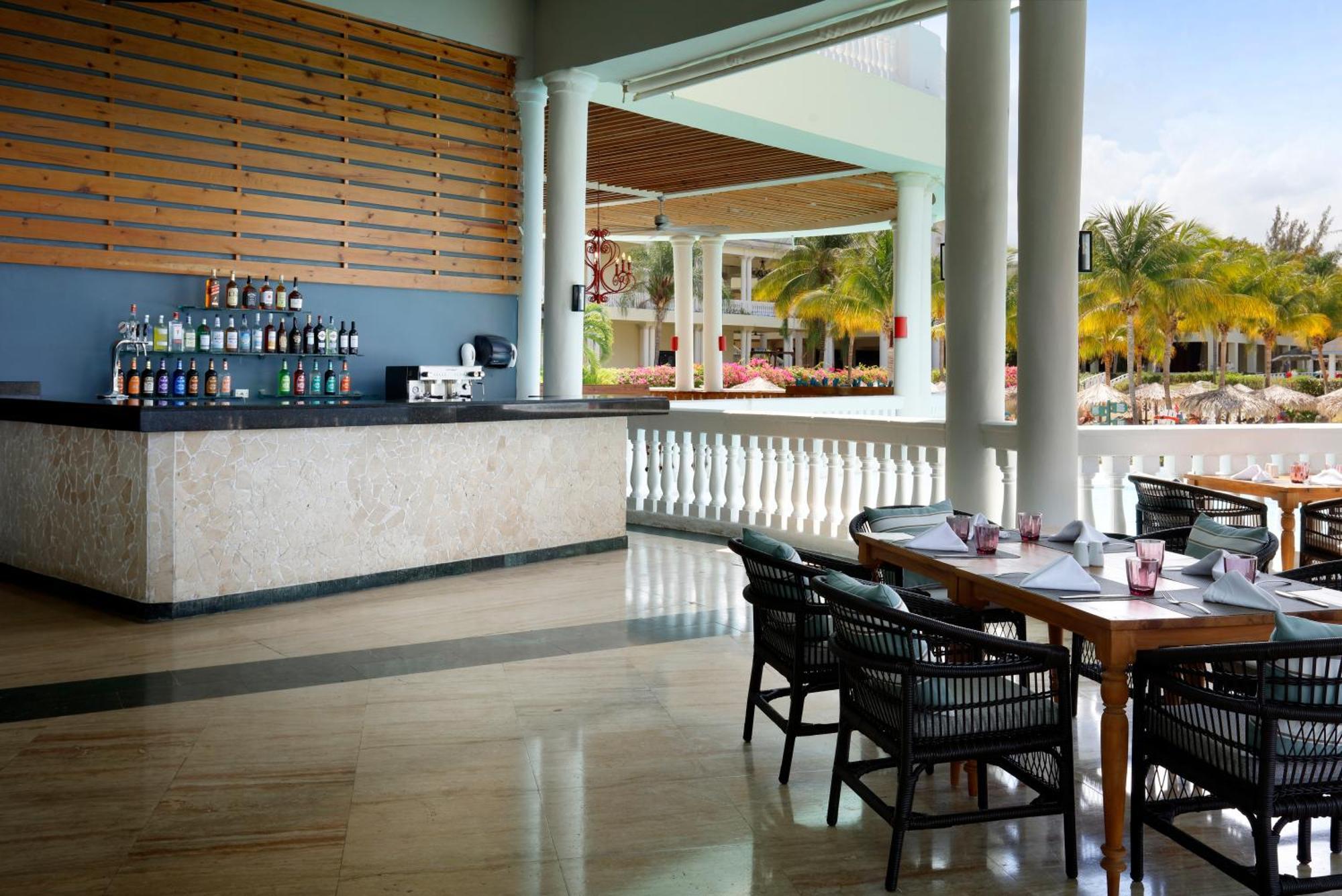 The Signature Level At Grand Palladium Lady Hamilton Resort & Spa Lucea Exterior photo